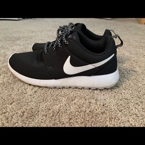 Nike Roshe Shoes